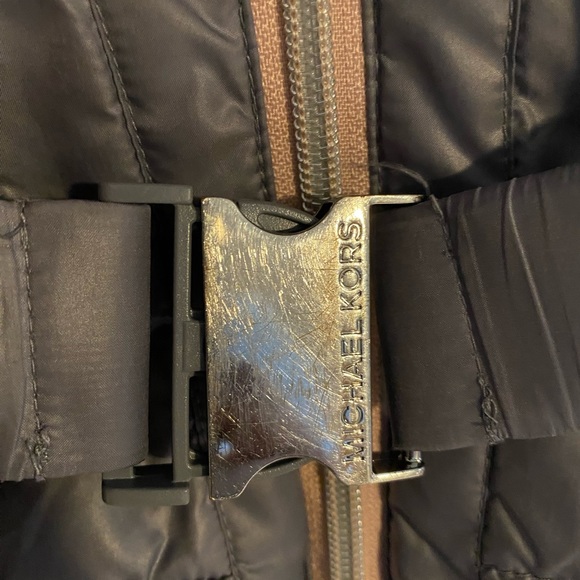 Michael Kors Toddlers Jacket Size: 3T Color: Gray and Light Pink - Picture 5 of 14